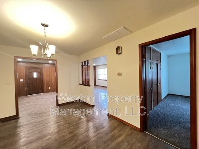 Building Photo - 1636 N Ann Arbor Ave