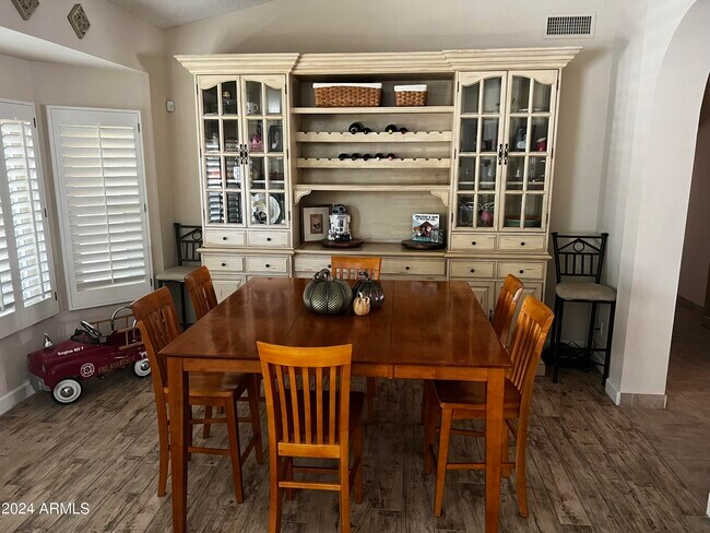 Building Photo - 3630 E Goldfinch Gate Ln