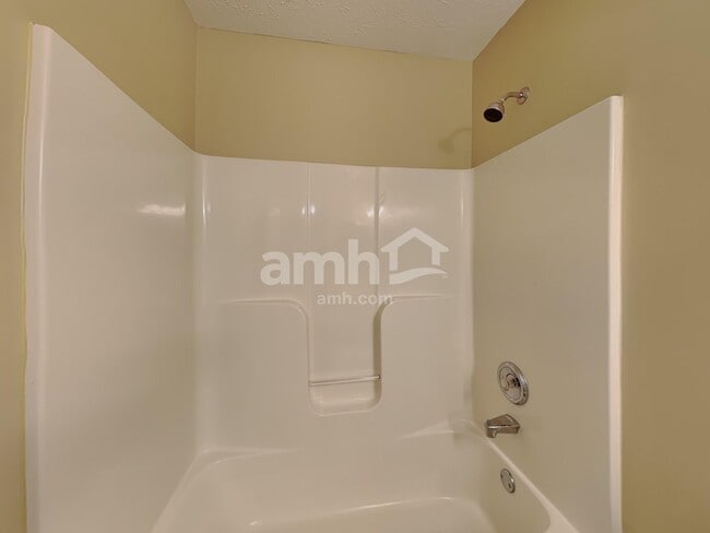 Building Photo - 6297 Satin Wood Dr