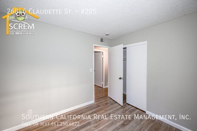 Building Photo - Updated Three Bedroom Condo in Santa Clarita