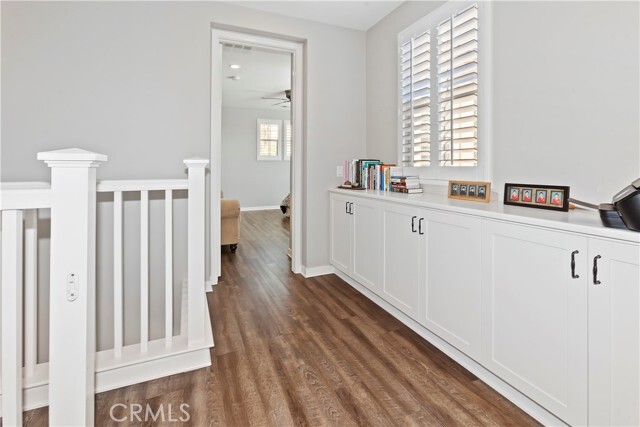 Building Photo - 10 Poppy