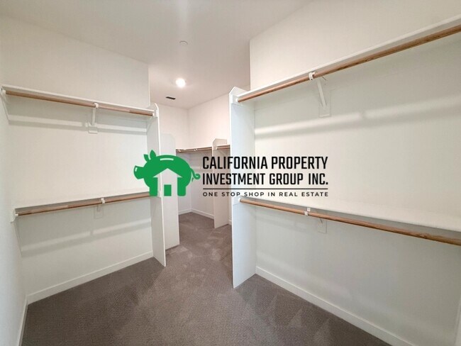 Building Photo - 254 Cask Dr