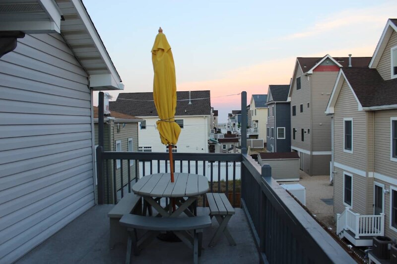 Building Photo - 61 Fielder Ave