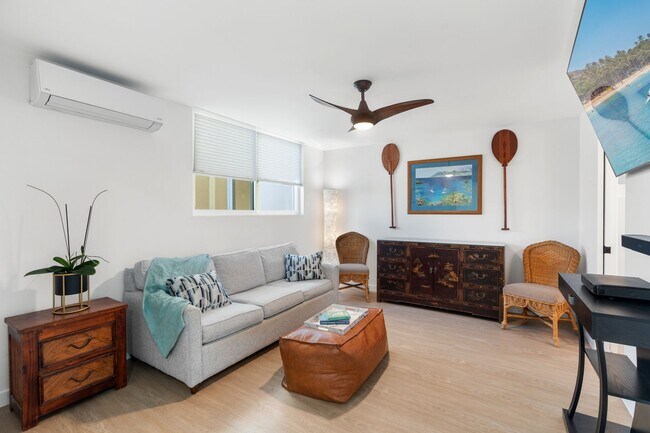 Building Photo - Waikiki Beach Gem- Fully Furnished 2BR/2BA...