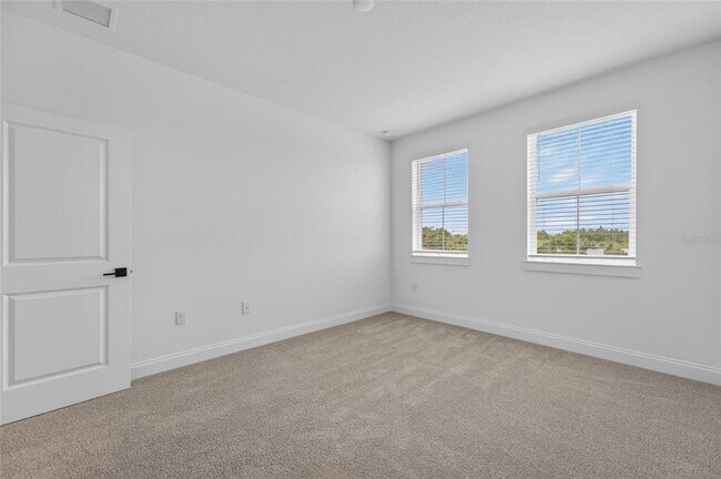 Building Photo - 15174 Field Daisy Dr