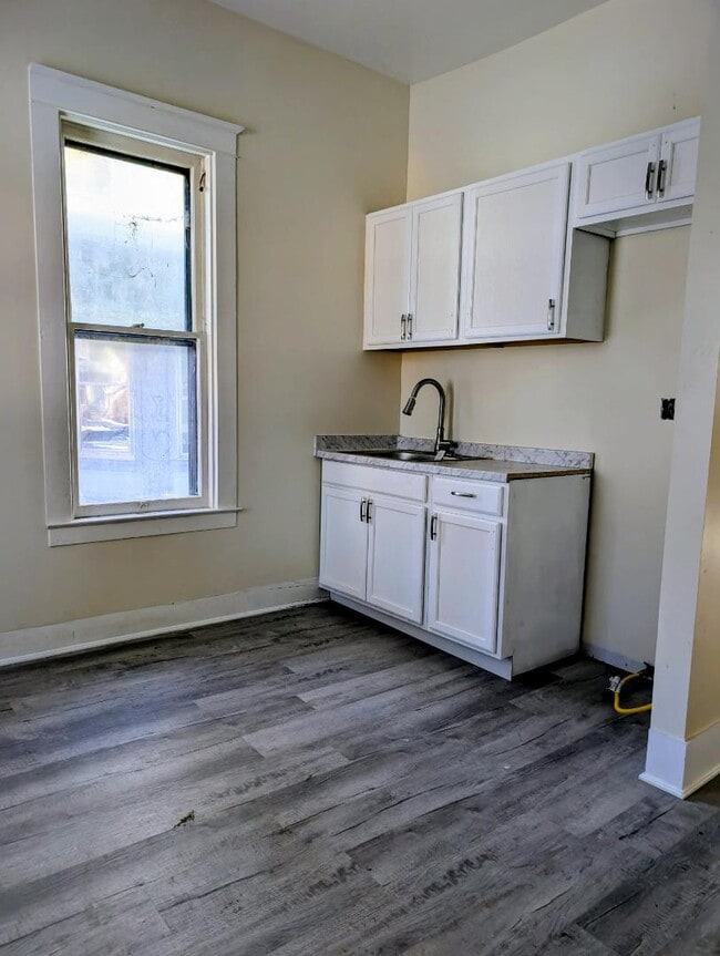 Building Photo - 524 Pennsylvania Ave