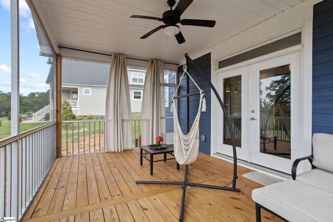Building Photo - 222 Montview Cir