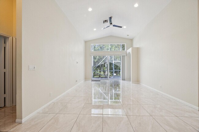 Building Photo - 5780 Saddle Trail Ln