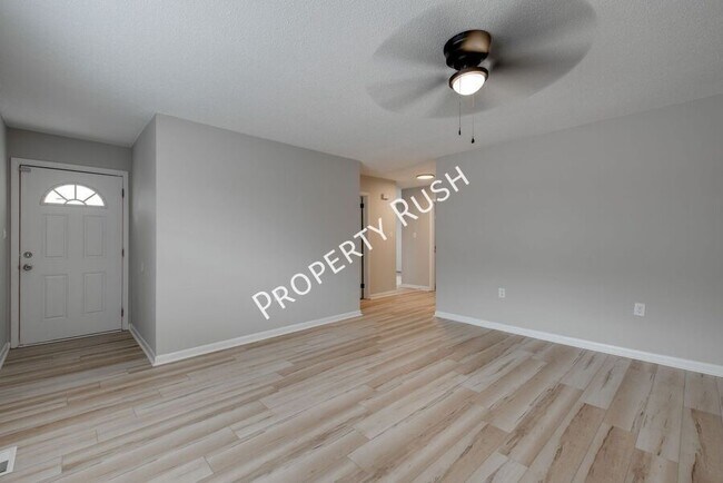 Building Photo - 340 Alpine Dr