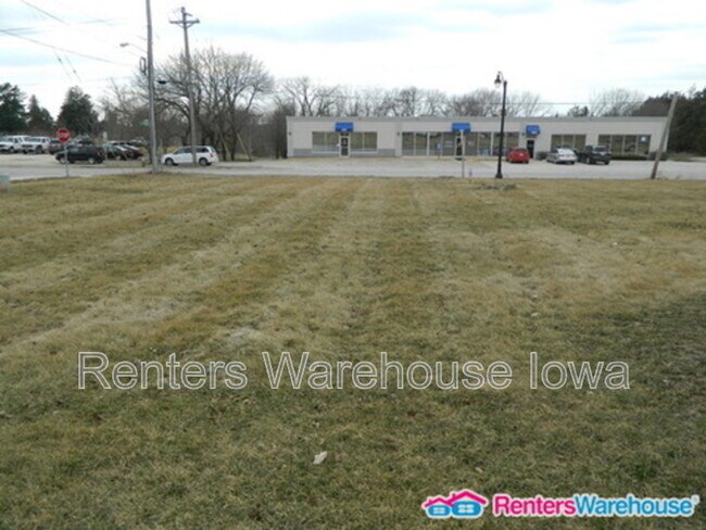 Building Photo - 1008 S Jefferson Way