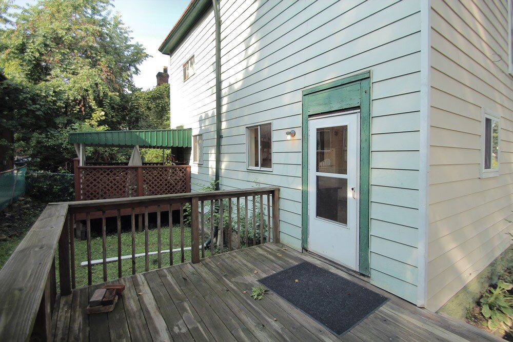 Building Photo - 720 West St