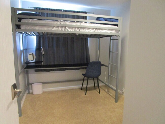 Building Photo - Charming  Furnished 3 bedroom Home in Whitefish