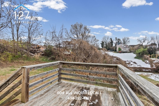 Building Photo - Private, Move in Ready 1 Bed 1 Bath!!