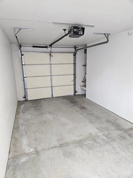 Building Photo - 1001 Stoddard Ave