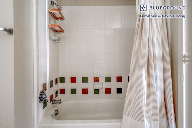 Building Photo - 3210 Esperanza Crossing