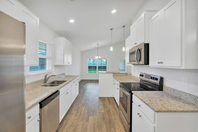 Building Photo - 2452 Belltown Dr SW
