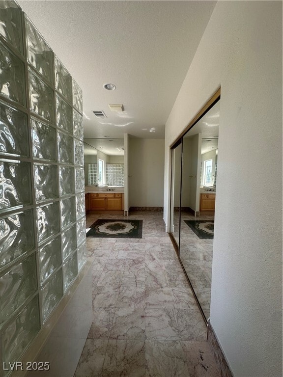Building Photo - 301 Arbor Garden Ave