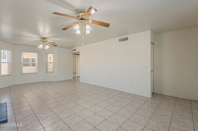 Building Photo - 14420 N 57th Dr