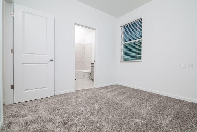 Building Photo - 6008 Blissful St