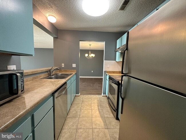 Building Photo - 12907 Churchill Ridge Cir