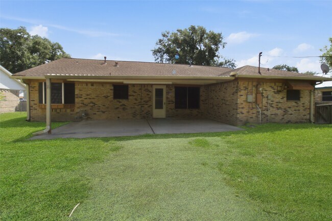 Building Photo - 2106 Rose Rd