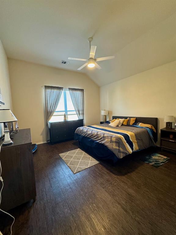 Building Photo - 401 Hyltin St