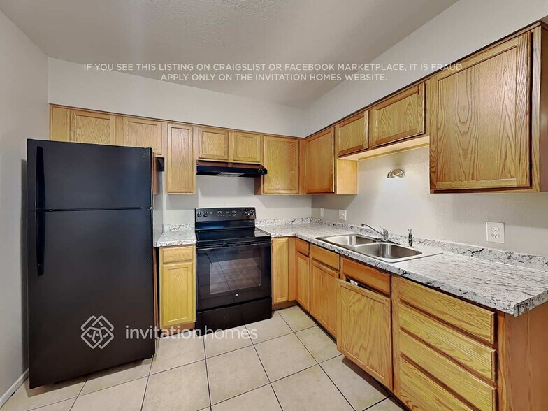 Building Photo - 1146 E Hatcher Rd