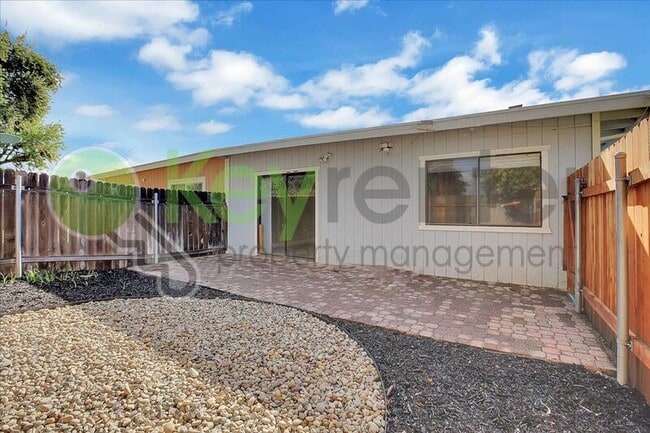 Building Photo - 3901 Senate Ave