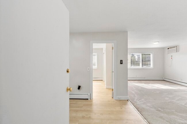 Building Photo - 44 Dana St