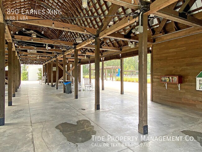 Building Photo - 890 Carnes Crossing