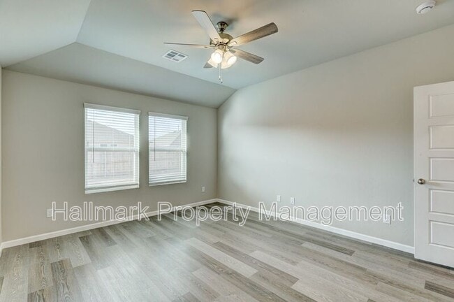 Building Photo - 4109 Sara Pk Dr