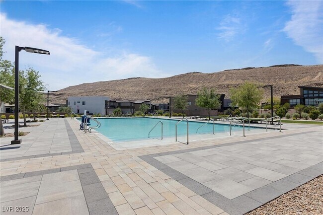 Building Photo - 10927 White Clay Dr