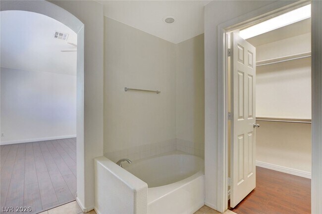 Building Photo - 2226 Lipari Ct