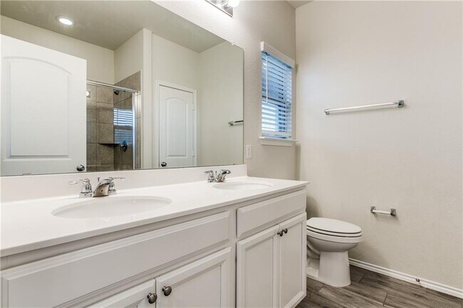 Building Photo - 1413 Cliffbrake Wy
