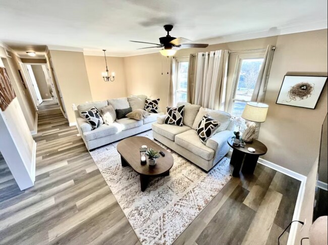 Building Photo - 9695 Whippoorwill Ln