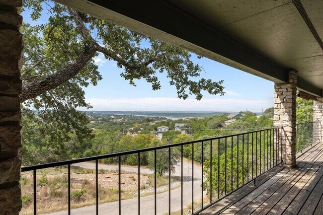 Building Photo - 20802 Bonanza St