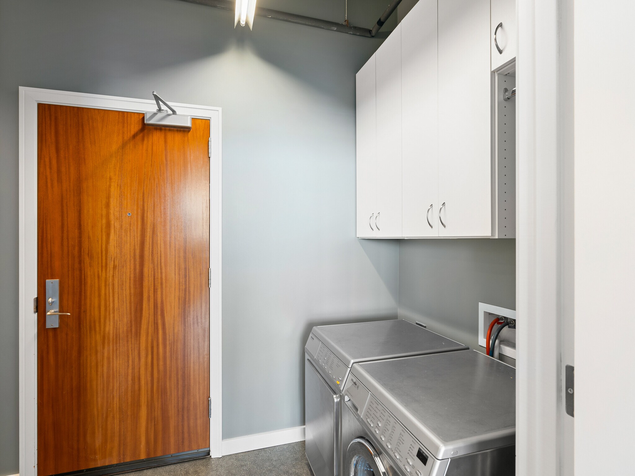 Building Photo - 1025 NW Couch St