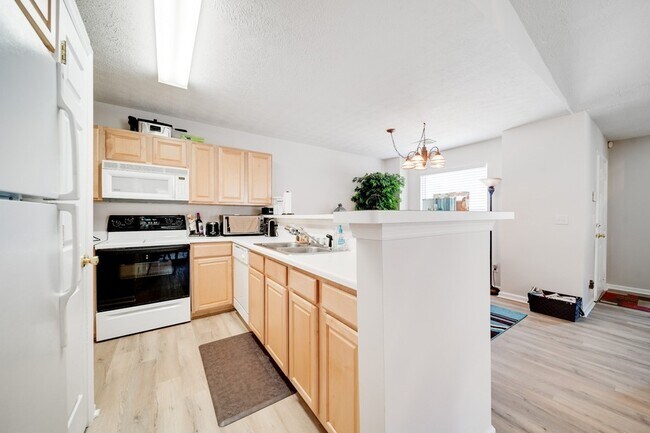 Building Photo - 359 Bonita Pkwy