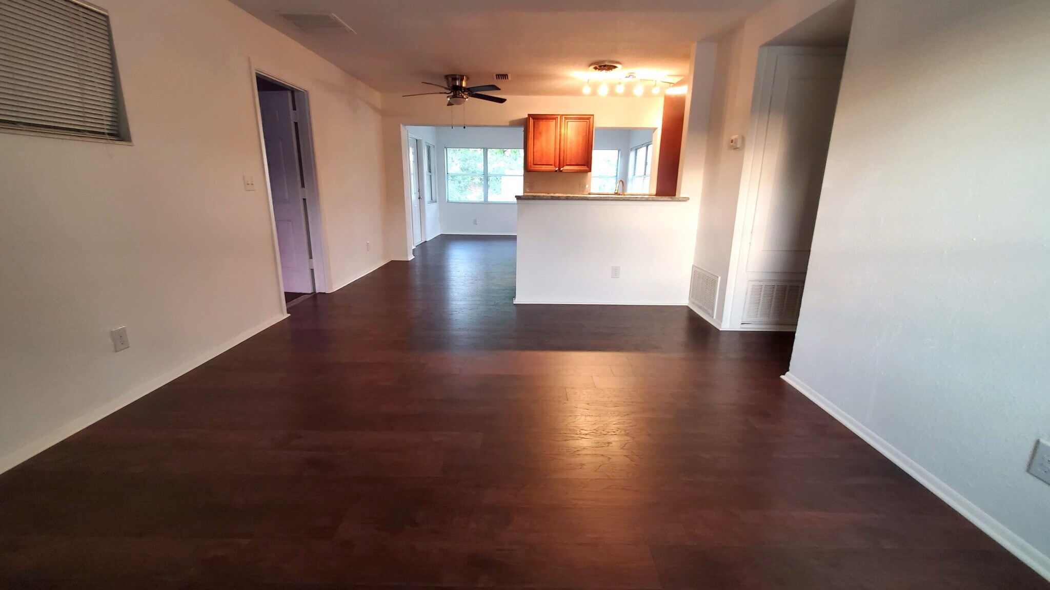 Main Living Room - 1721 Moselle Avenue