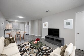 Building Photo - 2BR Units in Gonzales  $975