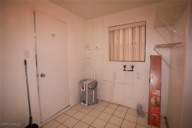 Building Photo - 289 Coral Dr