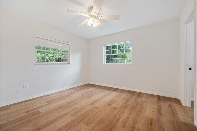 Building Photo - 8916 Memorial Hwy