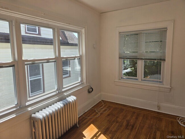 Building Photo - 420 Bedford Ave