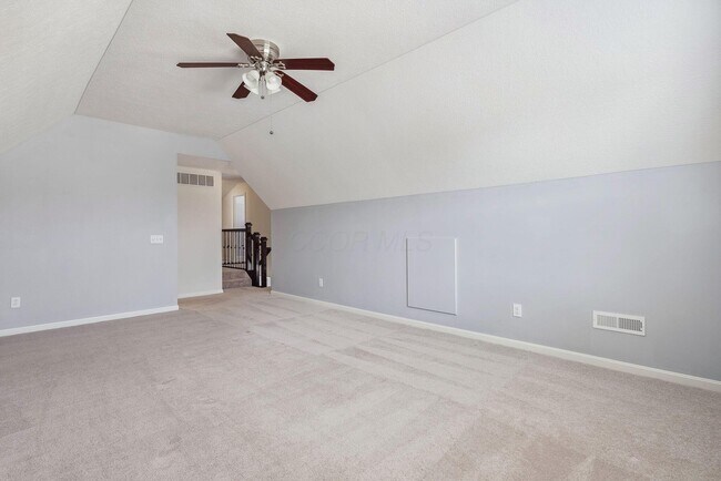 Building Photo - 7885 Waggoner Trace Dr