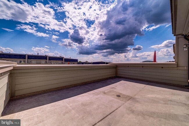 Building Photo - 705 River Mist Dr