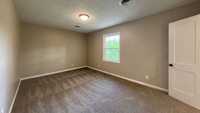Building Photo - 11472 US-62