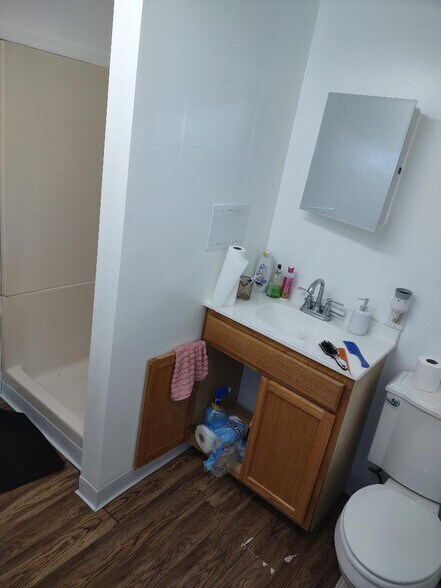 Building Photo - 859 Stewart St