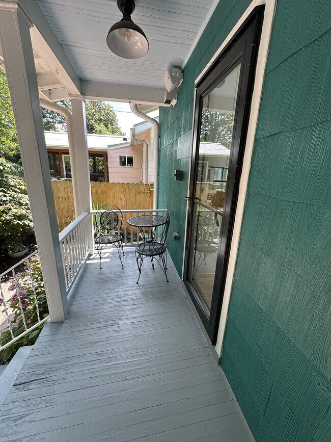 Building Photo - 3332 Grayland Ave