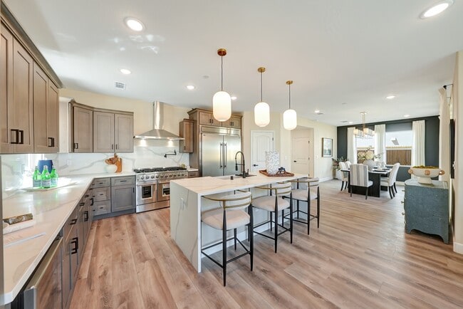 Building Photo - 143 N Un St