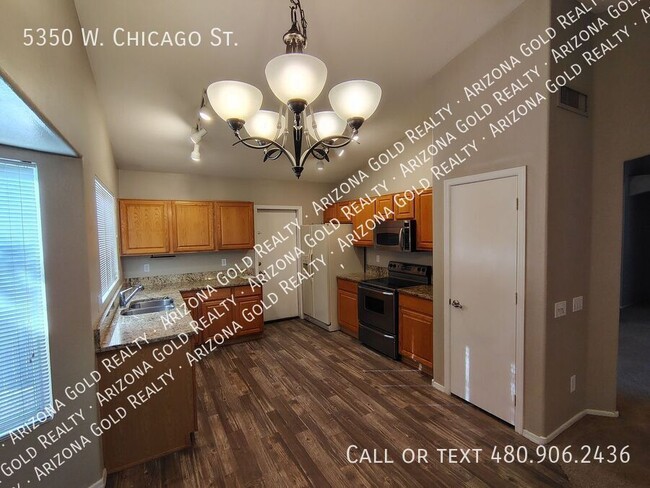 Building Photo - 5350 W Chicago St